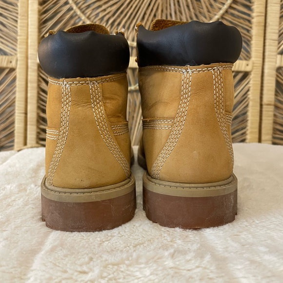 Timberland Junior premium 6-inch waterproof boots in wheat/ yellow - Picture 5 of 7